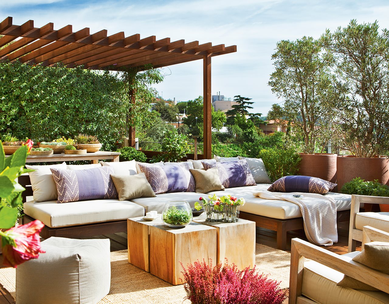 prepara tu terraza para primavera con jobin, no olvides decorar los espacios abiertos de tu hogar